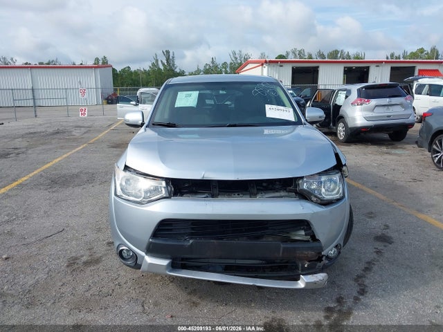 Mitsubishi Outlander Se