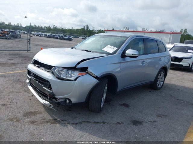 Mitsubishi Outlander Se