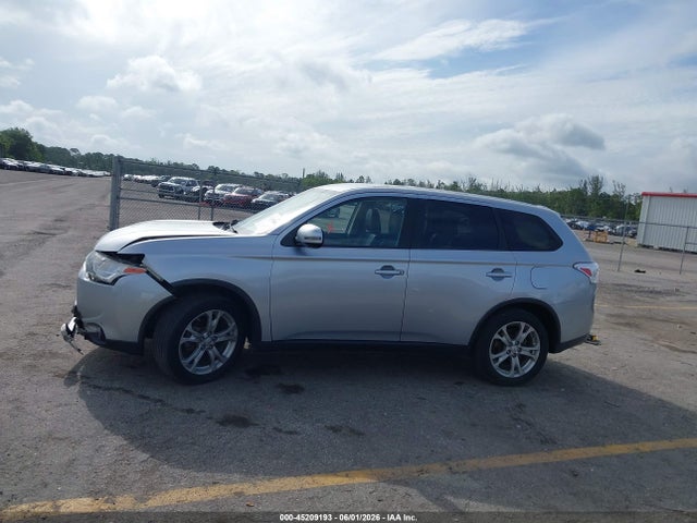 Mitsubishi Outlander Se