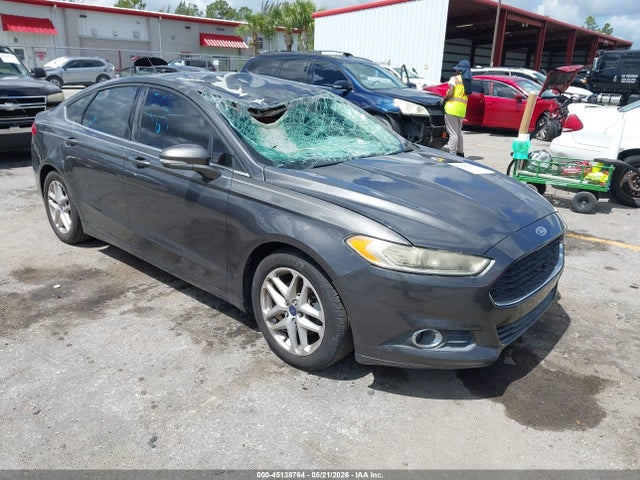 Salvage Ford Fusion Image