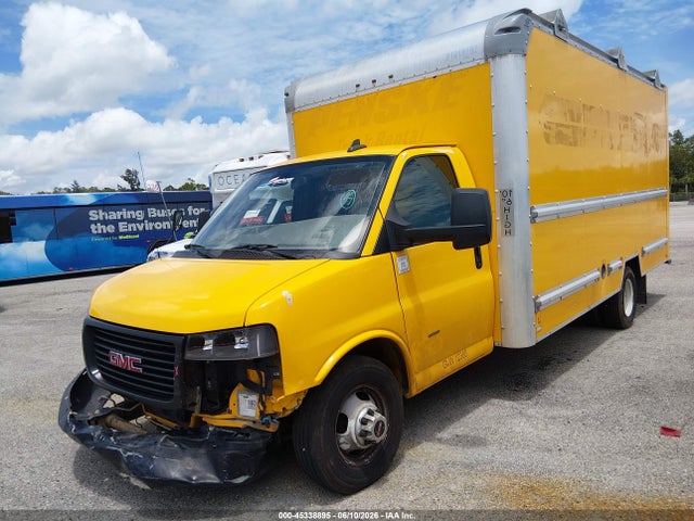 General Motors Savana Cutaway Work Van