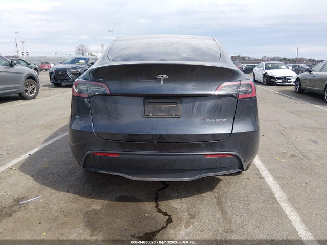 Tesla Model Y Long Range Dual Motor All-wheel Drive