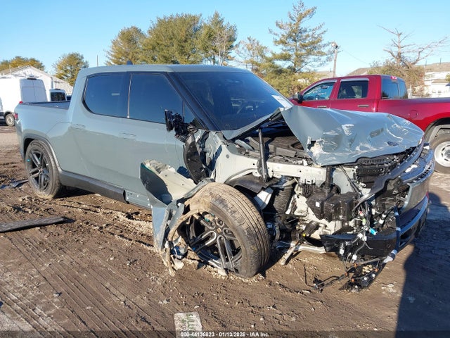 Salvage Rivian R1T Image