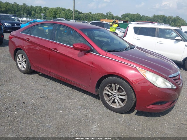 Salvage Hyundai SONATA Image