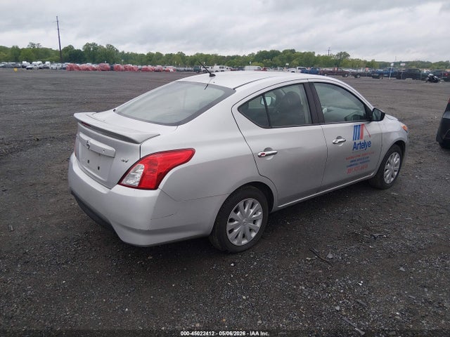 Nissan Versa 1.6 Sv