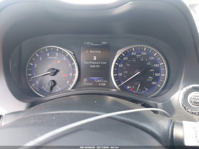 INFINITI Q50 Premium