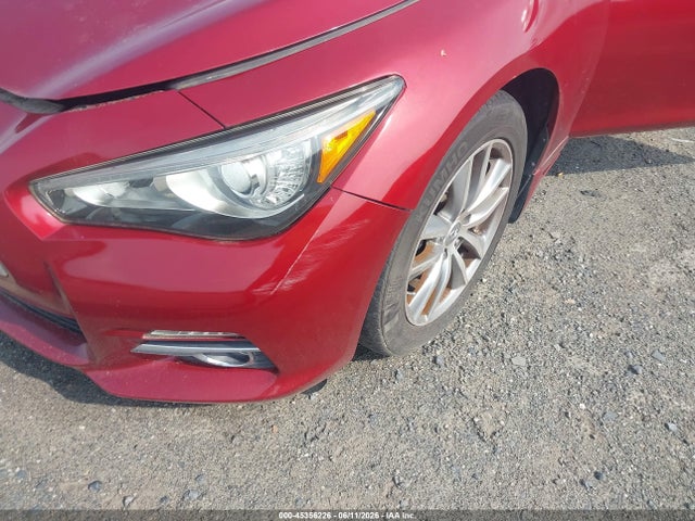 INFINITI Q50 Premium