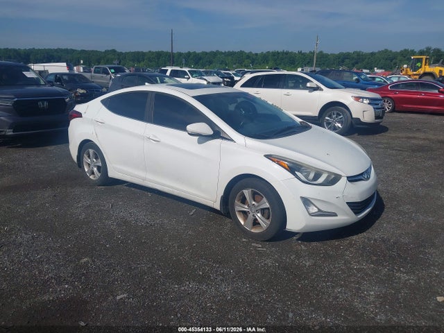 Salvage Hyundai ELANTRA Image