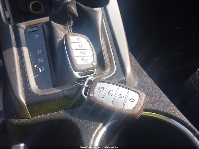 Hyundai ELANTRA Value Edition