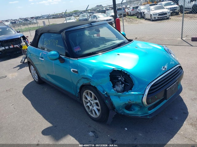 Salvage MINI Convertible Image