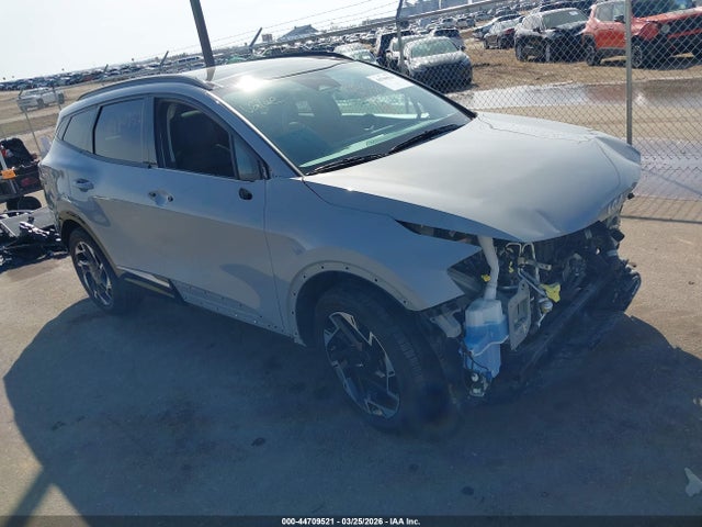 Salvage Kia Sportage Image