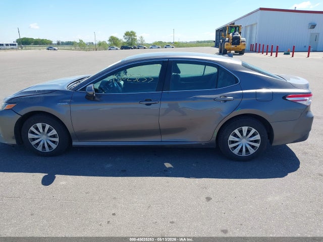 Toyota Camry Le