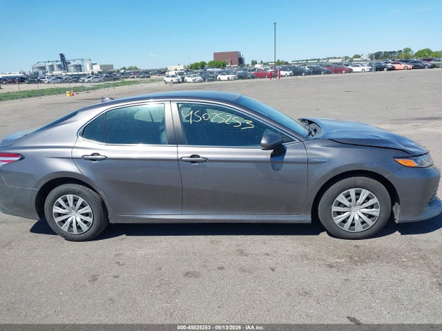 Toyota Camry Le
