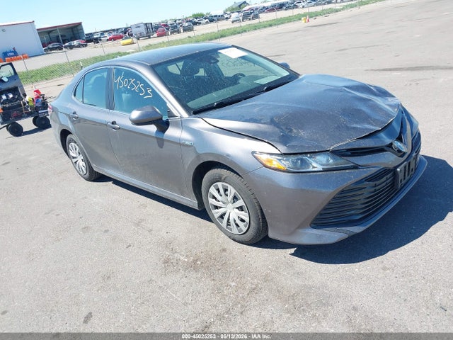 Salvage Toyota Camry Image