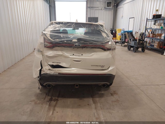 Ford Edge Titanium