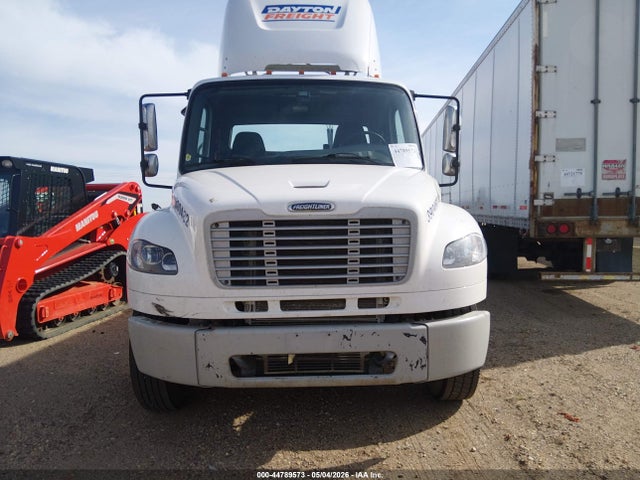 Freightliner M2 106