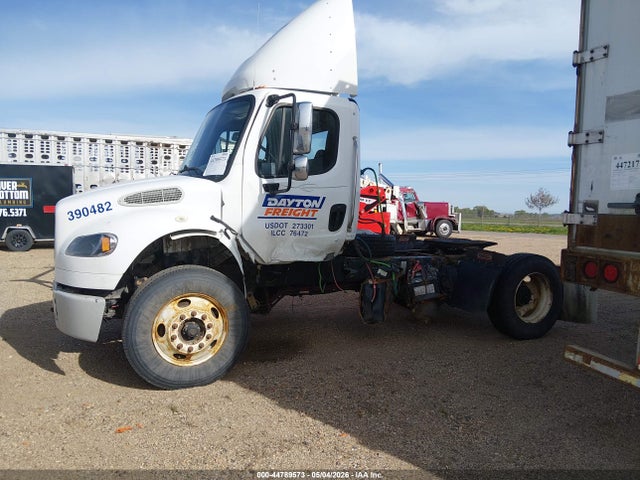 Freightliner M2 106