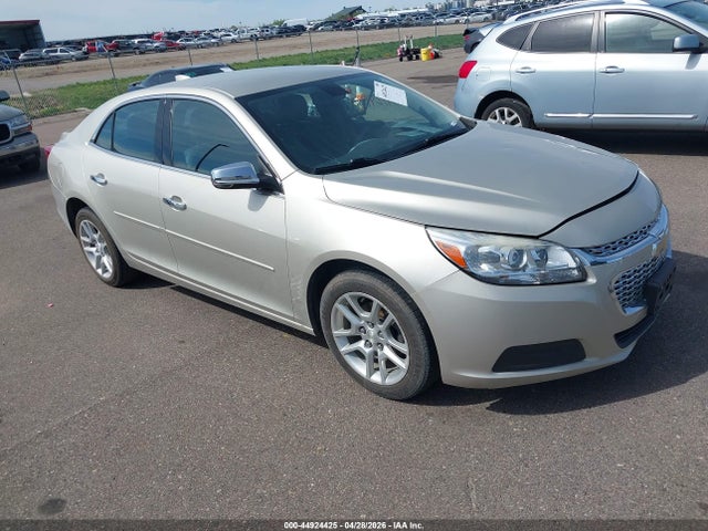 Salvage Chevrolet Malibu Image