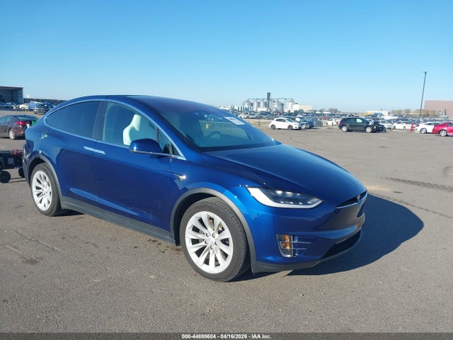 Salvage Tesla Model X Image