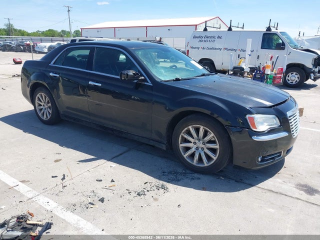 Salvage Chrysler 300c Image