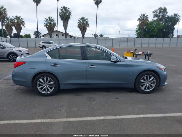 INFINITI Q50 2.0t Premium