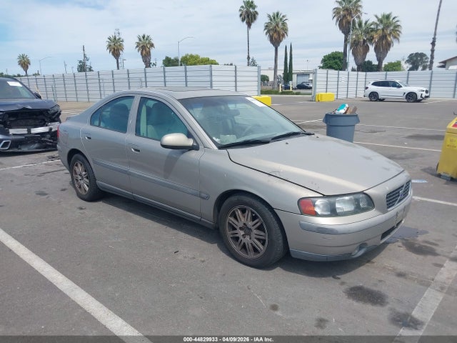 Salvage Volvo S60 Image