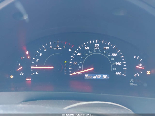 Toyota Camry Le V6