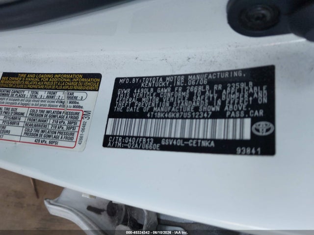 Toyota Camry Le V6