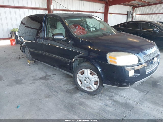 Salvage Chevrolet Uplander Image