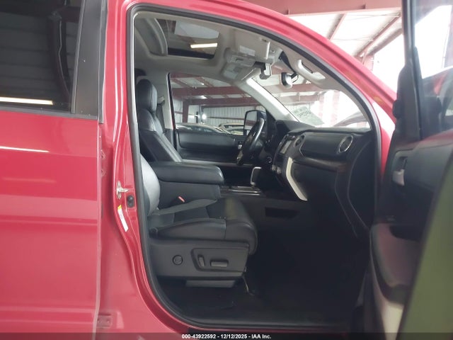 Toyota Tundra Limited 5.7l V8
