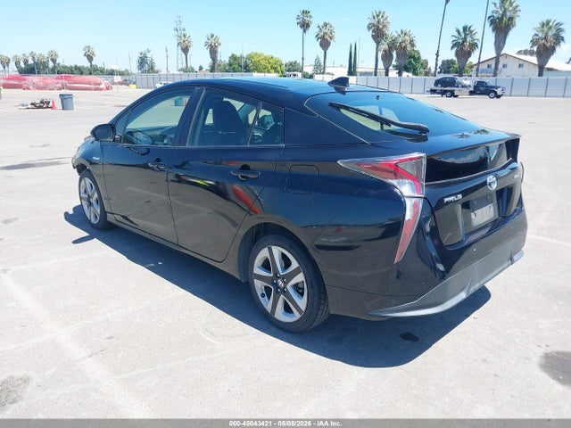 Toyota Prius Three Touring