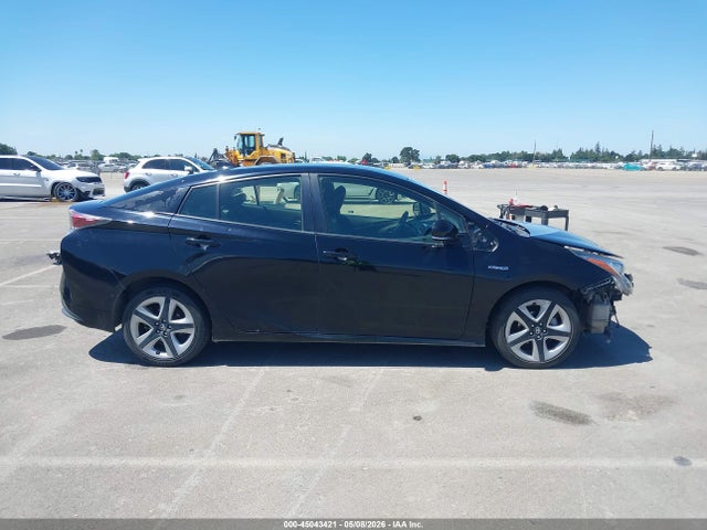 Toyota Prius Three Touring