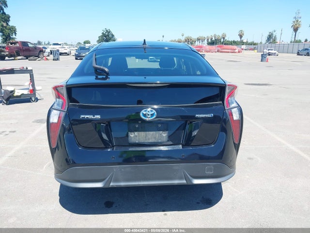 Toyota Prius Three Touring