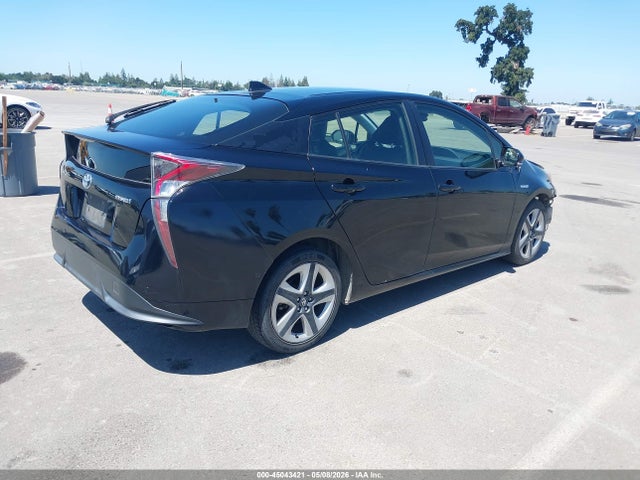 Toyota Prius Three Touring