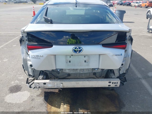 Toyota Prius Le Awd-e