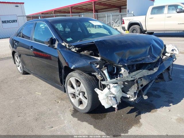 Salvage Toyota Camry Image