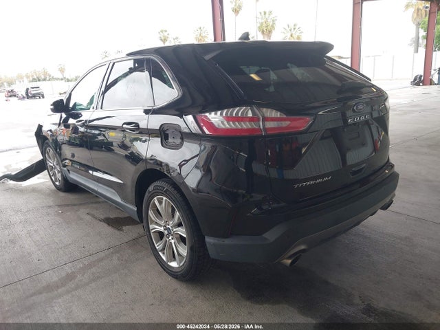 Ford Edge Titanium