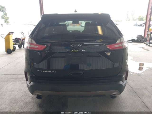 Ford Edge Titanium