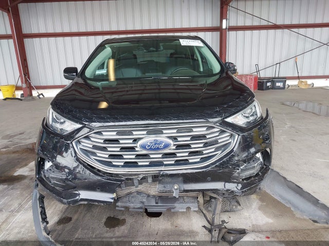 Ford Edge Titanium