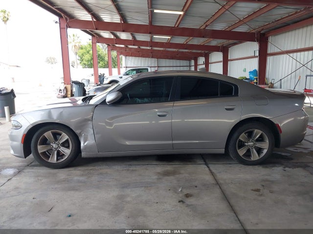 Dodge Charger Sxt Rwd