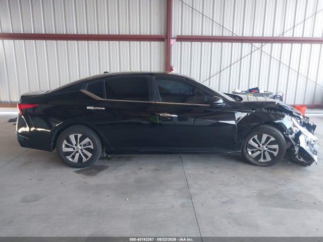 Nissan Altima S Fwd