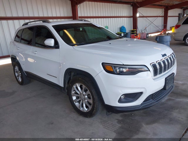 Salvage Jeep Cherokee Image