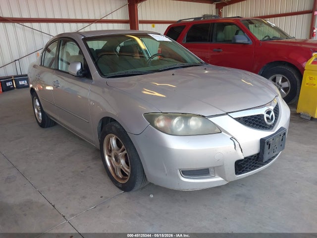 Salvage Mazda Mazda3 Image