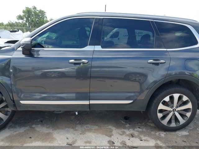 Kia Telluride S