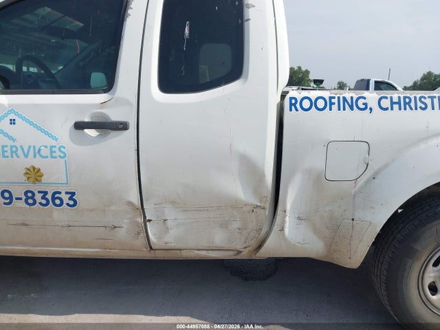 Nissan Frontier S