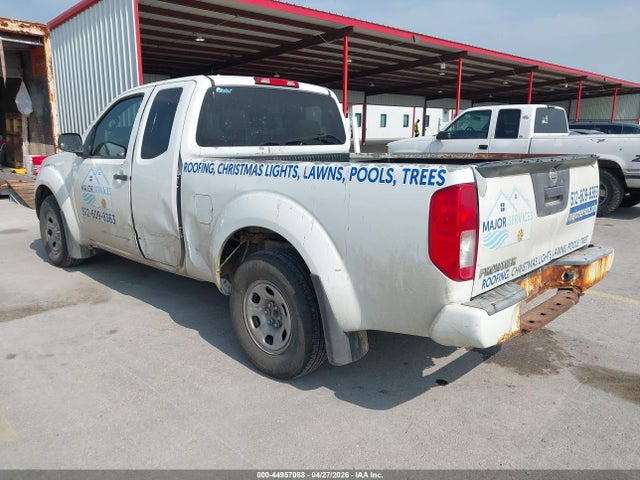 Nissan Frontier S