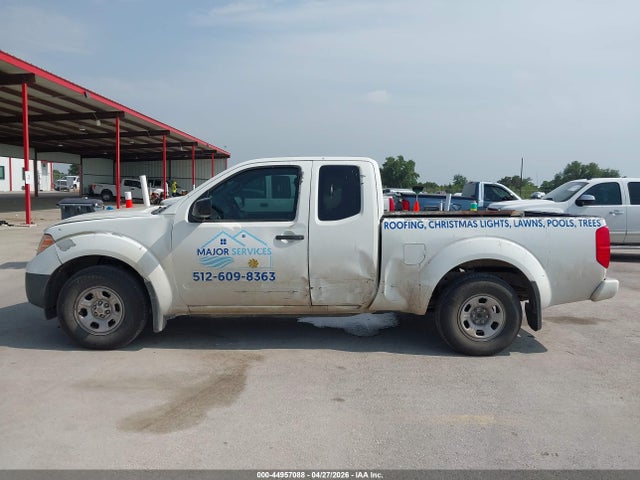 Nissan Frontier S
