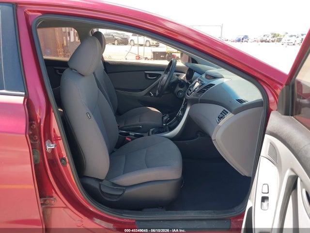 Hyundai ELANTRA Se