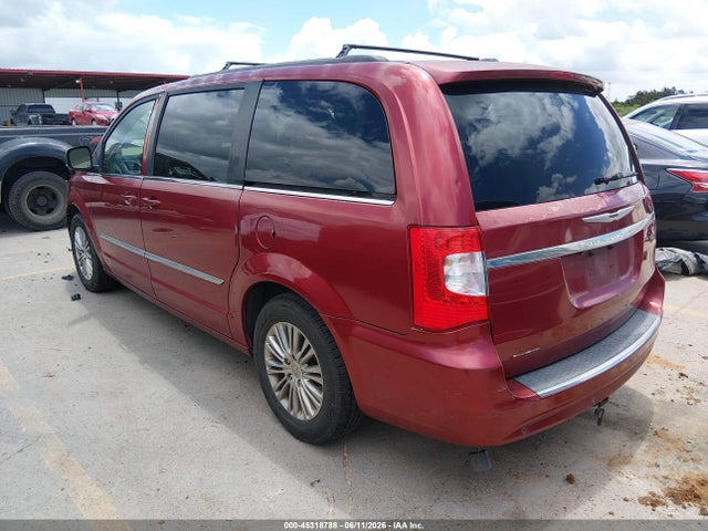 Chrysler Town & Country Touring-l