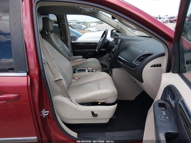 Chrysler Town & Country Touring-l